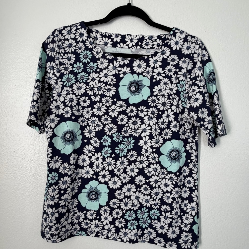 Talbots Top Half Sleeve Scalloped Neckline Sz Med Petite Navy Blue Pima cotton